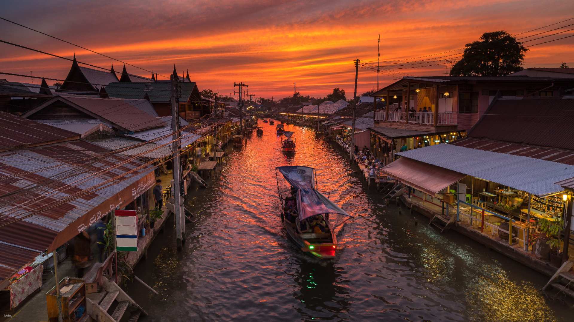 Floating Market Day Tour from Bangkok: Damnoen Saduak, Maeklong Market & Amphawa Fireflies Cruise | Thailand